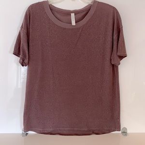 lululemon Daily Practice Tee in burn-out fabric. Excellent condition!